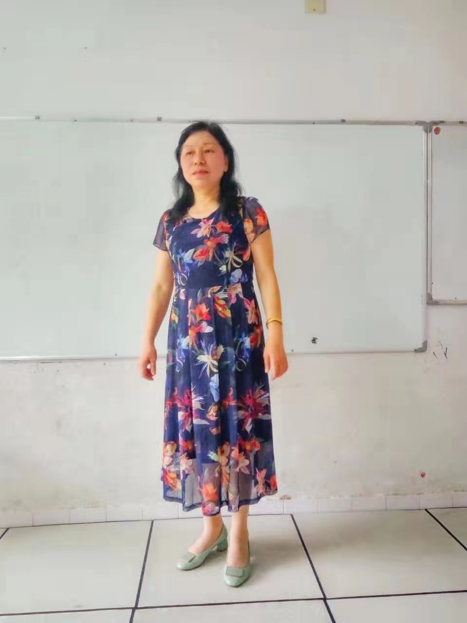 許燕湘  語文高級(jí)教師
